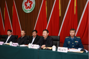 原市委常委、軍分區(qū)政委黃書(shū)華到會(huì)講話(huà)